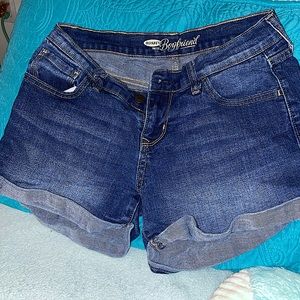 Old Navy Jean shorts, size 8, blue jean short